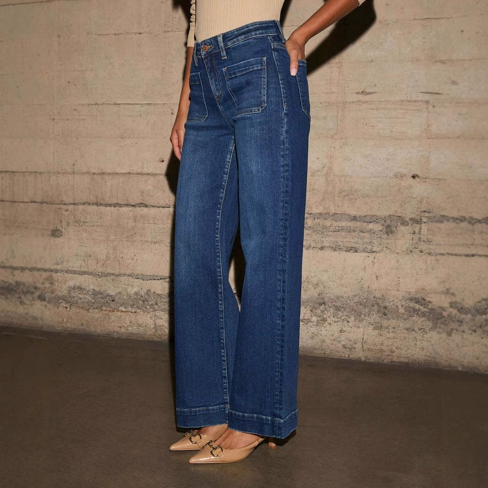 High-Waisted Stretch Jeans