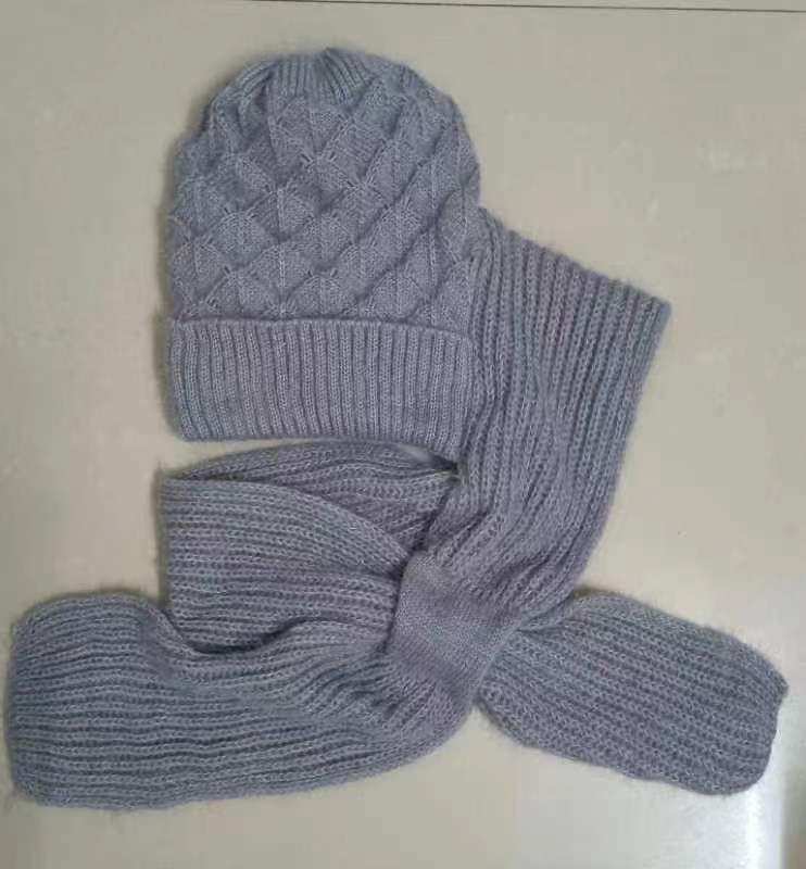Knitted Beanie & Scarf Set